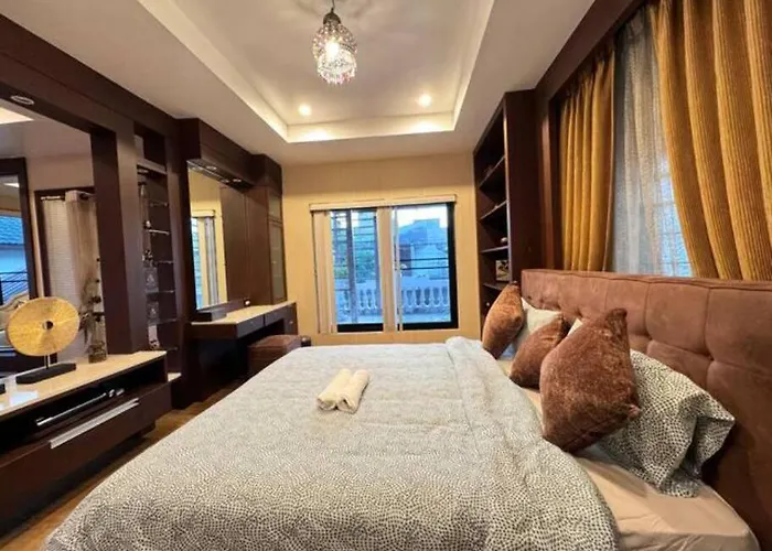 曼谷独栋lat Phrao精品别墅 Apartment *